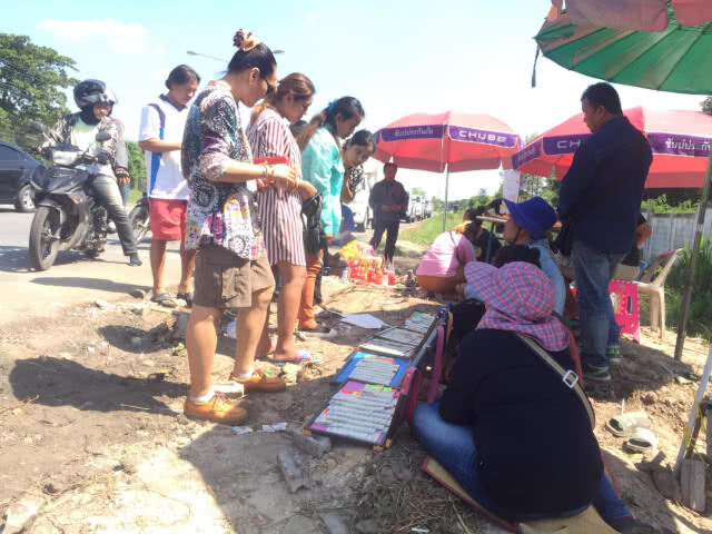 ศาลกาโม่ยังคึกคักแม้ถูกรื้อไปแล้ว