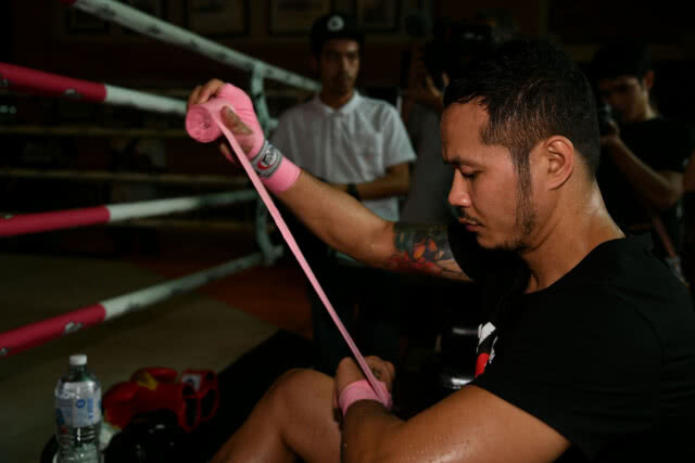 "ยอดแสนไกล" ซ้อมโชว์สื่อพร้อมลุย วันแชมเปี้ยนชีพ 7 ธ.ค.