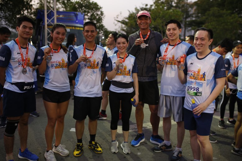 (ภาพชุด) "คนการเมือง-คนรุ่นใหม่"ร่วมวิ่งมินิมาราธอน Bangkok Run in the City 2018 คึกคัก