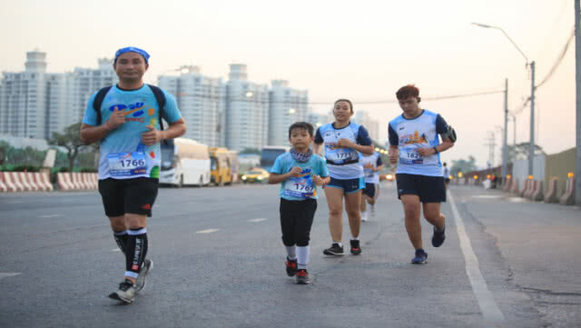 (ภาพชุด) มินิมาราธอน 'Bangkok Run In The City Mini Marathon 2018'