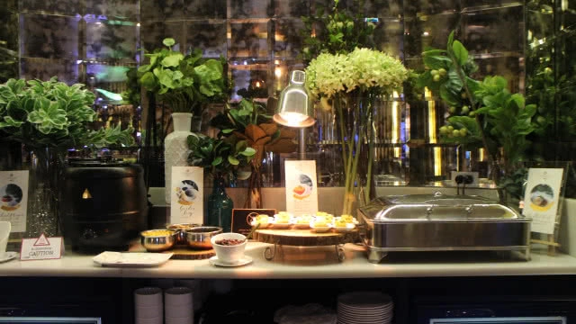 พาไปดูหนังในโรงภาพยนตร์ "ระดับ 6 ดาว" ทานอาหาร "Vegan"เยี่ยมที่ Central Embassy