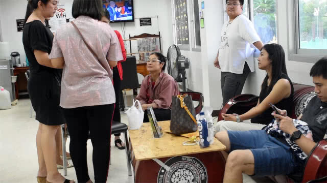 เหยื่อถูกโกงแชร์ 40-50 ล้าน เข้า กทม.ร้องกองปราบปราม-ปปง.