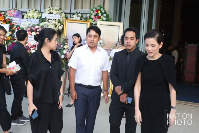 "อ้อม" เปิดใจทั้งน้ำตา หลังสูญเสีย "พ่อเปี๊ยก"