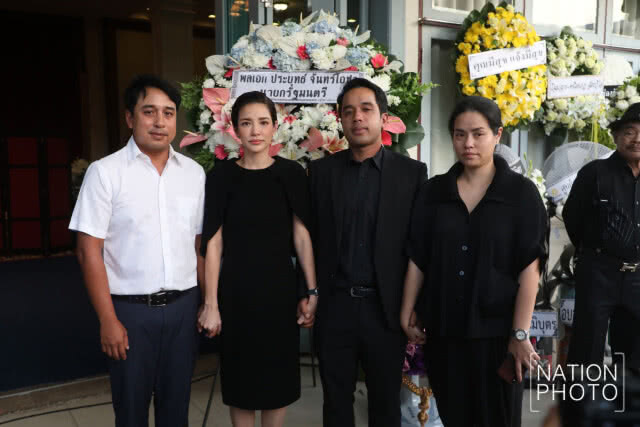 "อ้อม" เปิดใจทั้งน้ำตา หลังสูญเสีย "พ่อเปี๊ยก"