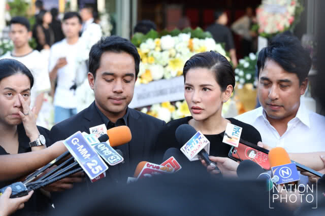 "อ้อม" เปิดใจทั้งน้ำตา หลังสูญเสีย "พ่อเปี๊ยก"