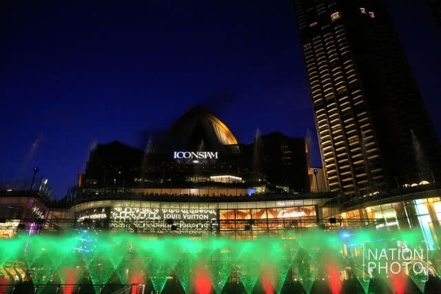 ไอคอนสยาม เปิด ‘ICONIC Multimedia Water Features’