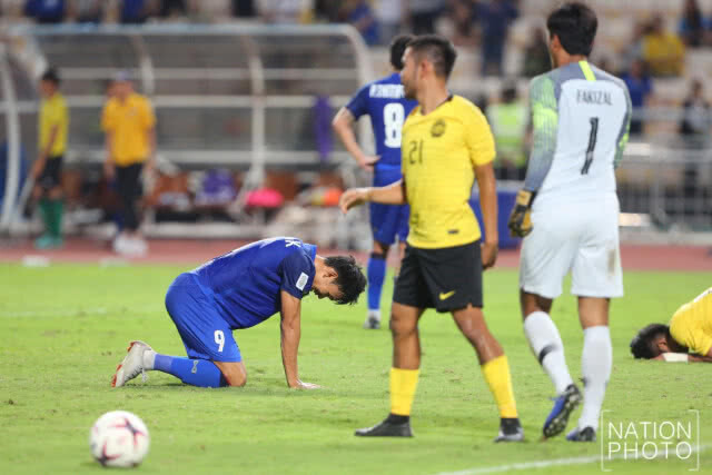 ช็อกทั้งประเทศ! "อดิศักดิ์" พลาดลูกโทษท้ายเกม ช้างศึกชวดเข้าชิง เอเอฟเอฟฯ