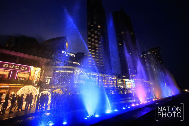 ไอคอนสยาม เปิด ‘ICONIC Multimedia Water Features’