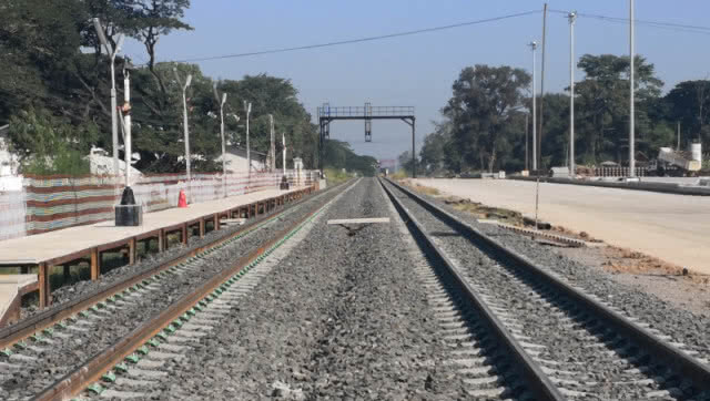รถไฟทางคู่ใกล้เสร็จ ขอนแก่นเปิดใช้แล้ว ทางยกระดับข้ามชุมชน