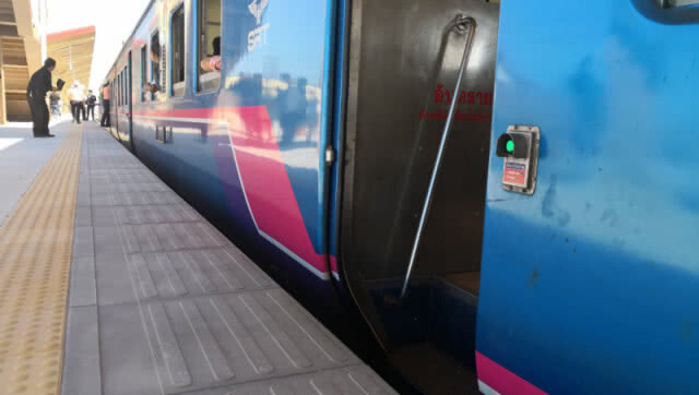 รถไฟทางคู่ใกล้เสร็จ ขอนแก่นเปิดใช้แล้ว ทางยกระดับข้ามชุมชน
