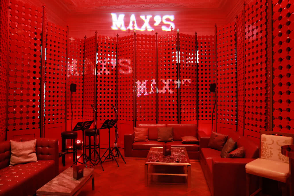 แม็กซ์ สปีคอีซี่ บาร์’ (MAX’S SPEAKEASY BAR) บาร์ลับสุดเก๋จากแคมเปญดังระดับโลก