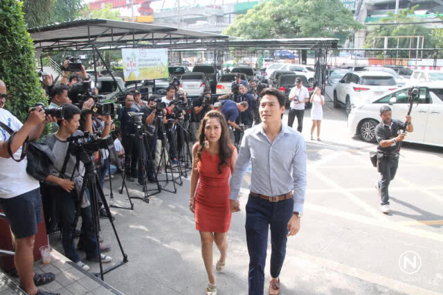 ตร.นัดไกล่เกลี่ย "นาวิน ต้าร์-คู่กรณี" ยุติปัญหาวิวาทะจอดรถ