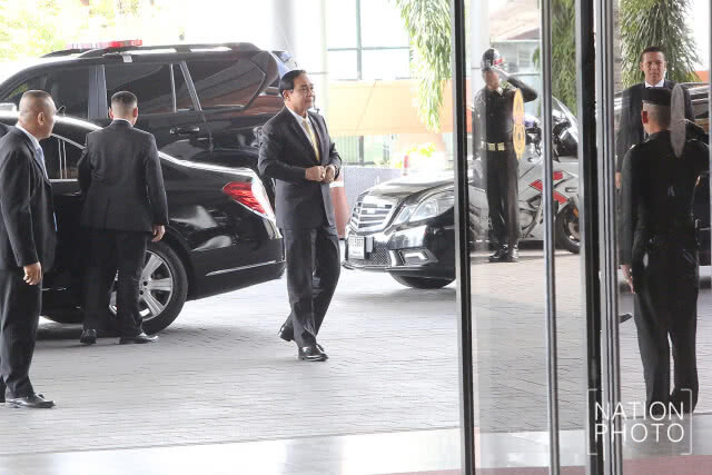 ตัวแทนพรรคการเมือง เข้าร่วมการประชุมแม่น้ำ 5 สาย