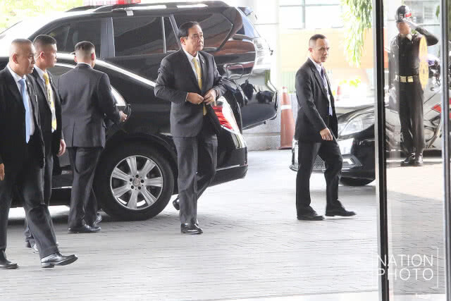 ตัวแทนพรรคการเมือง เข้าร่วมการประชุมแม่น้ำ 5 สาย