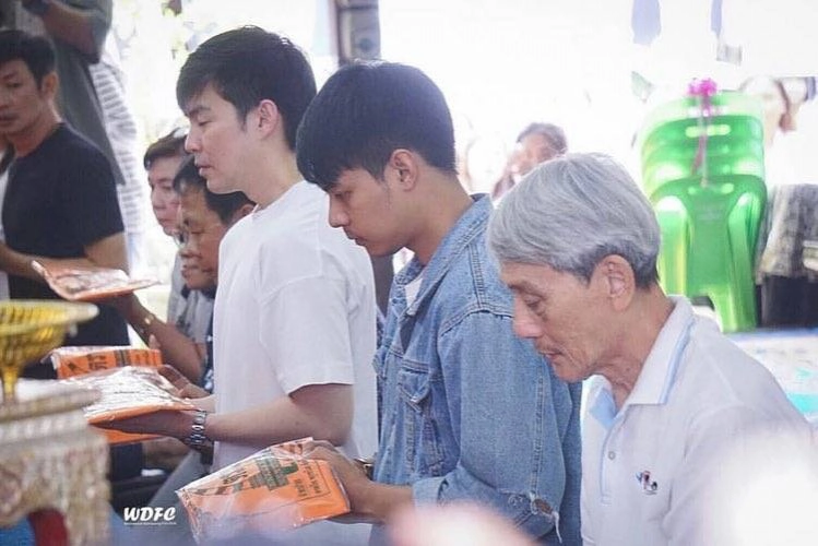 ไม่มีวันไหนไม่คิดถึง!!! "แดน-บีม" ทำบุญ 11 ปี การจากไปของ "บิ๊ก"