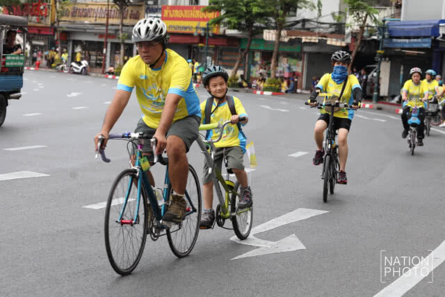 (ภาพชุด) นักปั่น พร้อม! เข้าร่วมงาน "Bike อุ่นไอรัก"