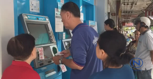 ชาวสงขลาแห่กดเงิน 500 บาท วันที่ 2ขอบคุณรัฐบาลช่วยผู้มีรายได้น้อย