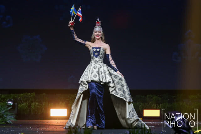 ผู้เข้าประกวดมิสยูนิเวิร์ส 2018 อวดโฉมในชุดประจำชาติ