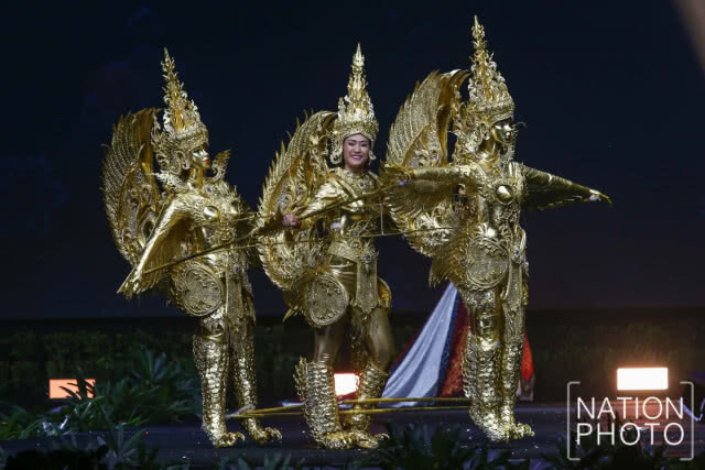 ผู้เข้าประกวดมิสยูนิเวิร์ส 2018 อวดโฉมในชุดประจำชาติ