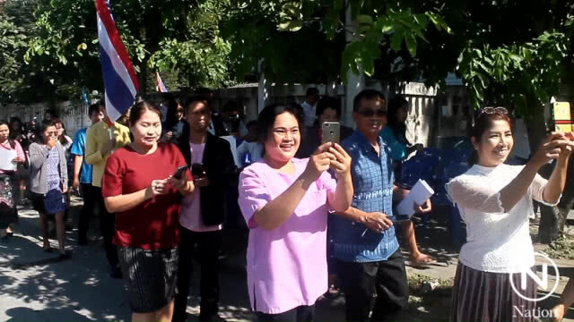 พิธีส่งอนุสาวรีย์ "จ่าแซม" มุ่งหน้าสู่ถ้ำหลวง-ขุนน้ำนางนอน