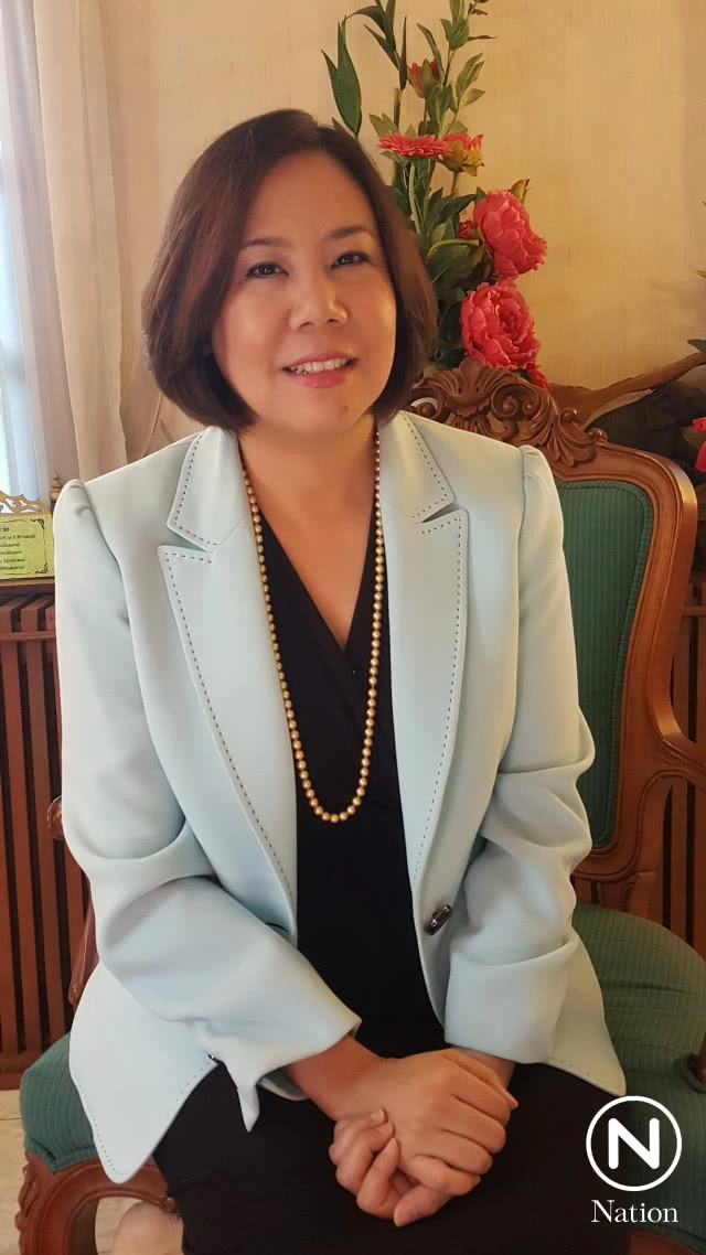 "เดือนเต็มดวง" ซบ "พลังประชารัฐ"