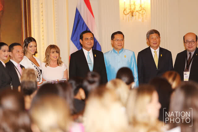 ทำเนียบสดใส! 95 สาวงาม "มิสยูนิเวิร์ส" เข้าพบ "นายกฯ"