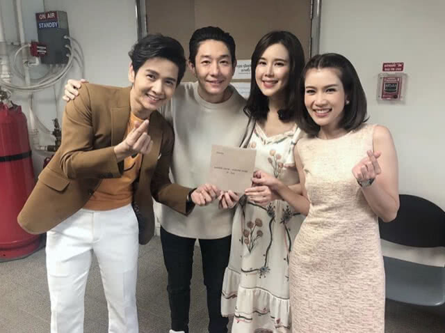 เผยภาพพรีเวดดิ้งแรก "บอย - เจี๊ยบ"