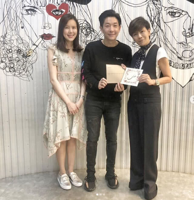 เผยภาพพรีเวดดิ้งแรก "บอย - เจี๊ยบ"