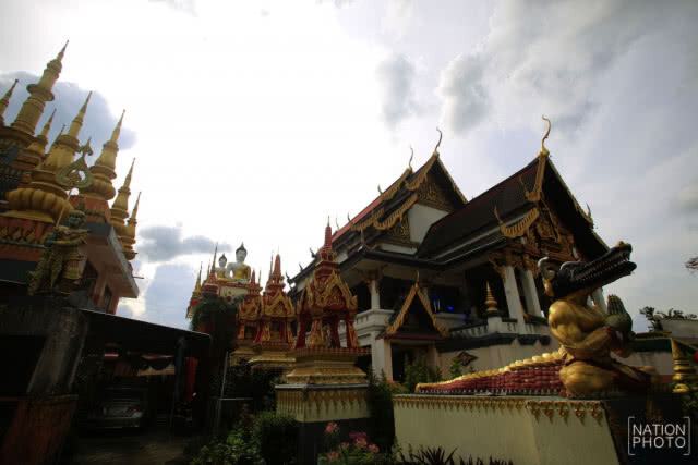 ศุกร์ (สุข) ละวัด : วัดห้วยทรายขาว ศิลปะปูนปั้น เชียงราย