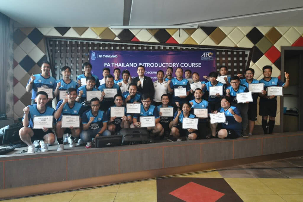 จบแล้ว..."สื่อมวลชน" สายกีฬา​ รับใบประกาศนียบัตร​ จบหลักสูตรโค้ชเบื้องต้น​ ที่ ม.กรุงเทพธนบุรี