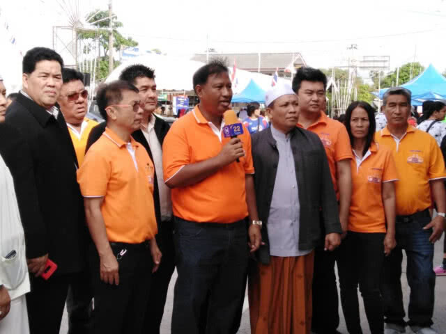 "ลำสนุ่น " จัดแข่งเรือพายประเพณีประจำปี
