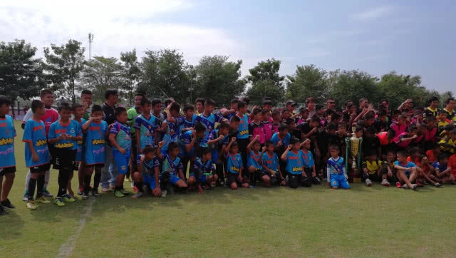 เบญพาดจูเนียร์ฯ "ฟุตบอลเพื่อท้องถิ่น  ( คลิปข่าว )