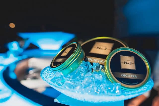 มาสัมผัส ประสบการณ์ ค็อกเทลบาร์ที่สูงสุด @lebua No.3