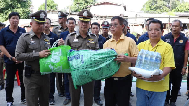 ผู้ช่วยผบ.ตร.ลงพื้นที่ไฟไหม้ชุมชนประชาร่วมใจ1 ริมคลองวัดเสมียนนารีคาด 1 เดือนรู้ผล