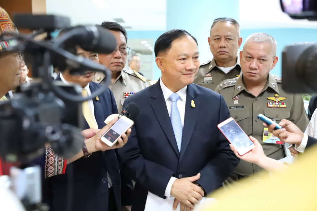รมว.แรงงาน ห่วงใยผู้ประกันตน เดินทางช่วงเทศกาลหยุดยาวปีใหม่ รมว.แรงงาน ห่วงใยผู้ประกันตน เดินทางช่วงเทศกาลหยุดยาวปีใหม่
