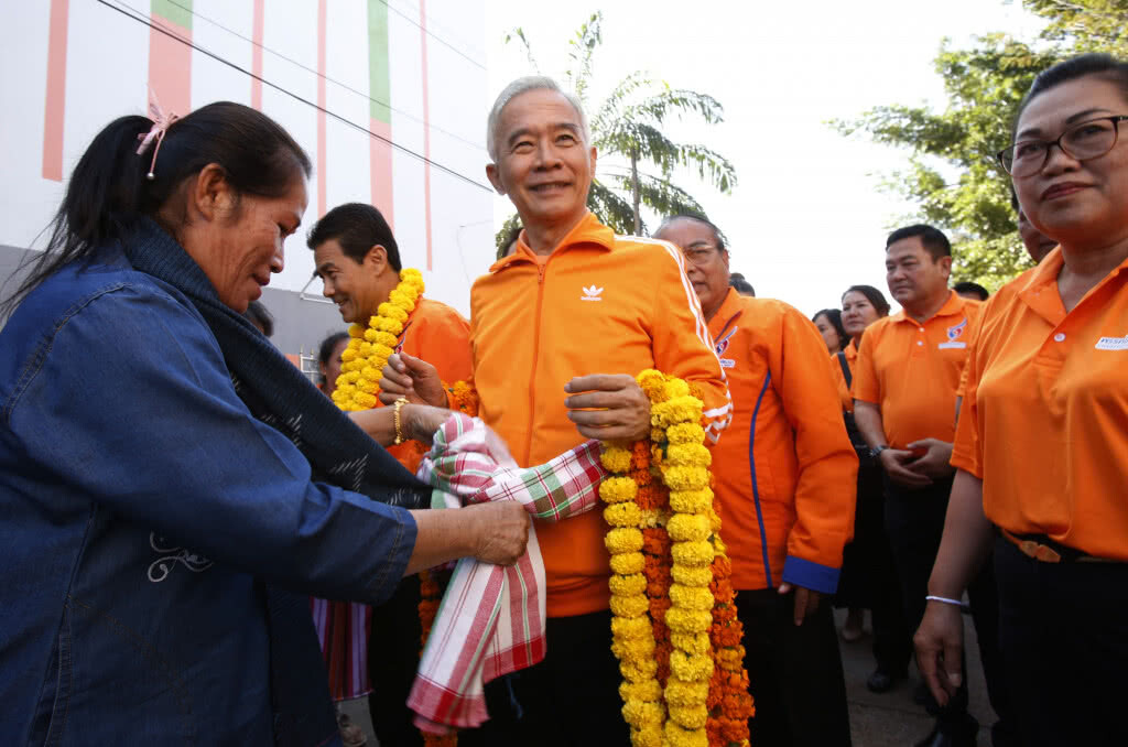"สุวัจน์" นำทัพ "ชพน." ลงพื้นที่ จ.สกลนคร