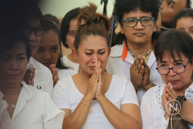 (ภาพชุด) คนบันเทิงร่วมอาลัย "พ่อดม ชวนชื่น"
