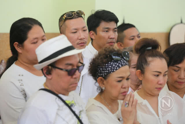 (ภาพชุด) คนบันเทิงร่วมอาลัย "พ่อดม ชวนชื่น"