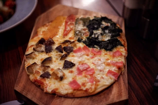 ฉลองเทศกาลแห่งความสุข ที่ It's Happened to be A Closet