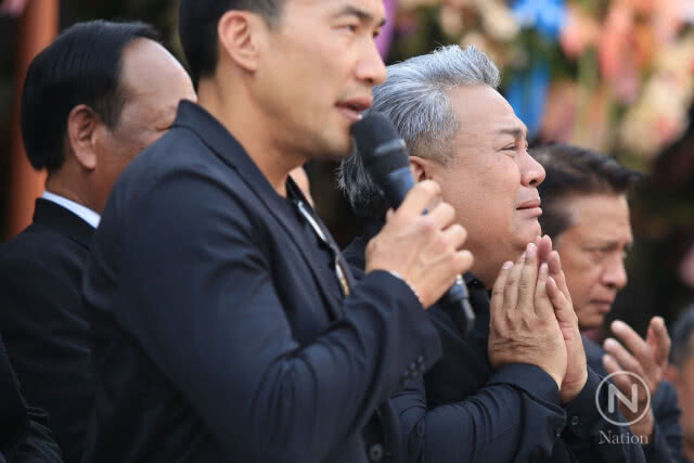 (ภาพชุด) คนบันเทิงพร้อมใจ ส่ง "พ่อดม ชวนชื่น" สู่สวรรค์