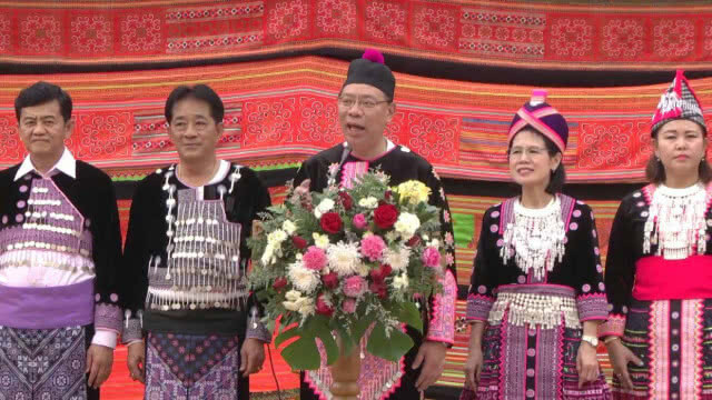 ยิ่งใหญ่!!งานประเพณีปีใหม่ม้ง