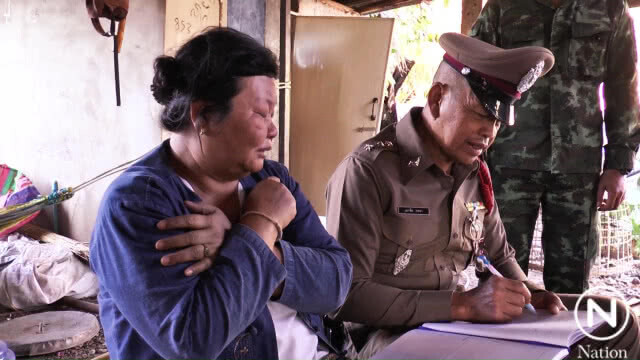 วอดทั้งหลัง...ลูกชายสติไม่ดีเผาบ้านตัวเอง