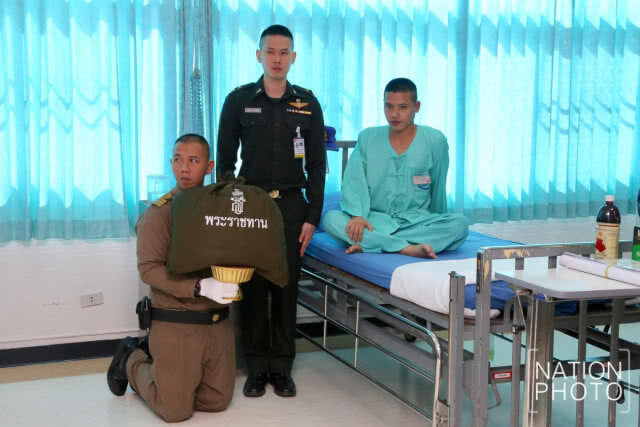 สมเด็จพระเทพฯ เสด็จฯ ไปทรงเยี่ยม จนท.ได้รับบาดเจ็บ เพื่อเป็นขวัญกำลังใจในวันปีใหม่