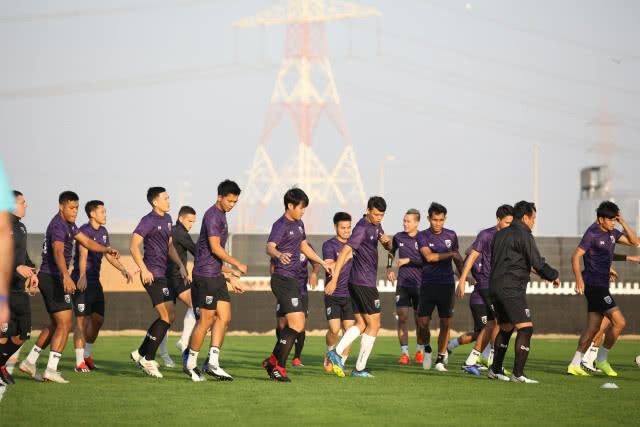 ช้างศึก ลงฝึกซ้อม ก่อนพบกับ โอมาน ในเกมกระชับมิตร