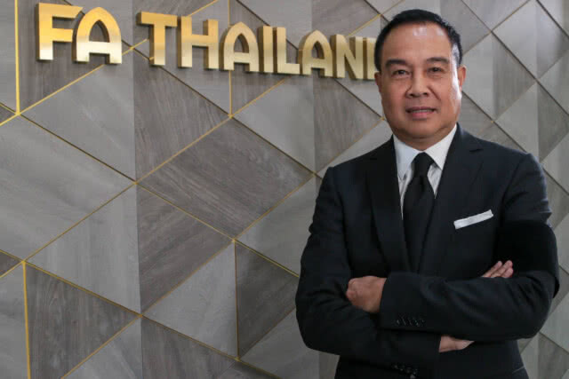 สมยศ กำชับเจ้าหน้าที่ดูแลนักเตะ "ช้างศึก" ให้ดีที่สุด ก่อนลุยเอเชียนคัพ