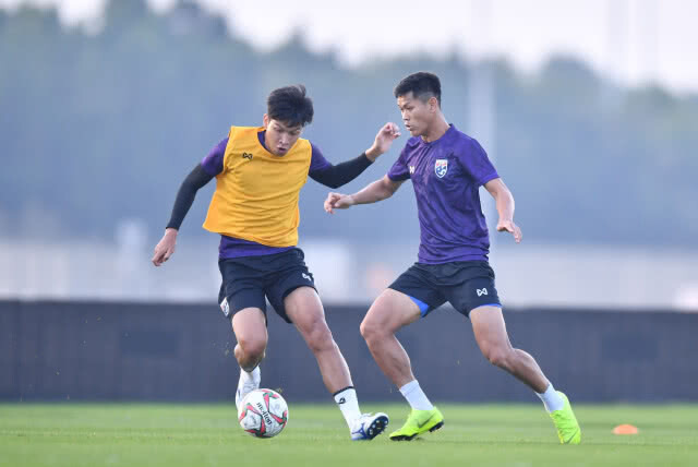 ช้างศึก ลงฝึกซ้อม ก่อนพบกับ โอมาน ในเกมกระชับมิตร