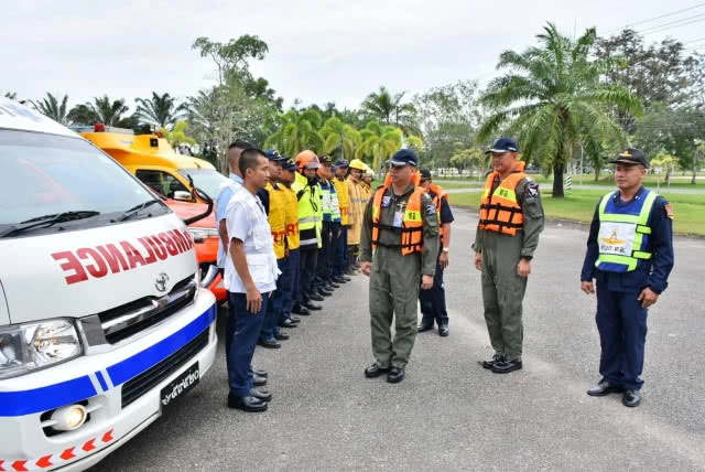 ทอ.มาแล้ว!!! ทหารอากาศเข้าพื้นที่เสี่ยงภัยเตรียมดูแลประชาชน