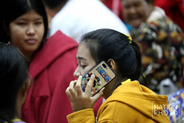 ชาวบ้านแหลมตะลุมพุกย้ายเรือ หนีพายุปาบึก