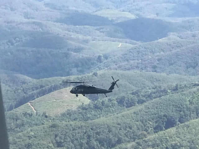 กองทัพบก สั่งแบล็ค-ฮอว์ค ขนหน่วยรบพิเศษrescue 12 ช่วยชาวใต้