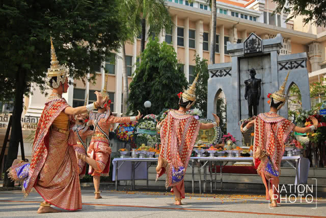 (ภาพชุด) วันคล้ายวันสวรรคตพระบาทสมเด็จพระปิ่นเกล้าเจ้าอยู่หัว
